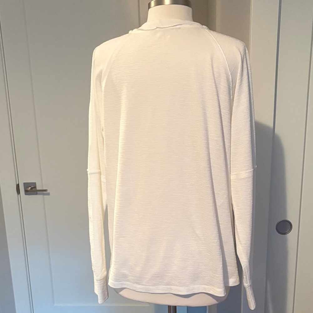 Doe & Rae Classic White Long Sleeve Top NWOT Sz 1x - Picture 5 of 7